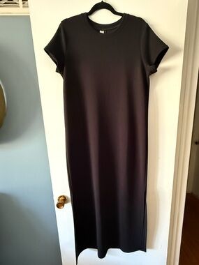 SPANX Black Short-Sleeve Maxi Crewneck Dress